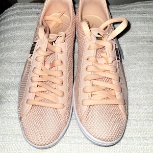 Puma Sneakers